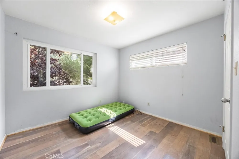 2513 Glacier Drive Frazier Park, CA 93225