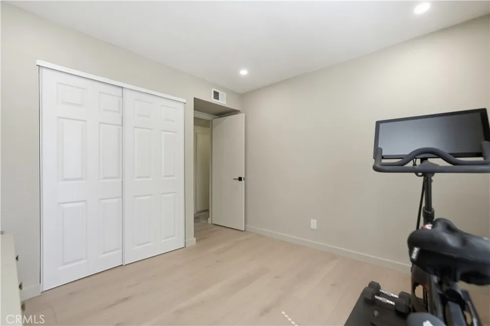 25039 Peachland Avenue #204 Newhall, CA 91321