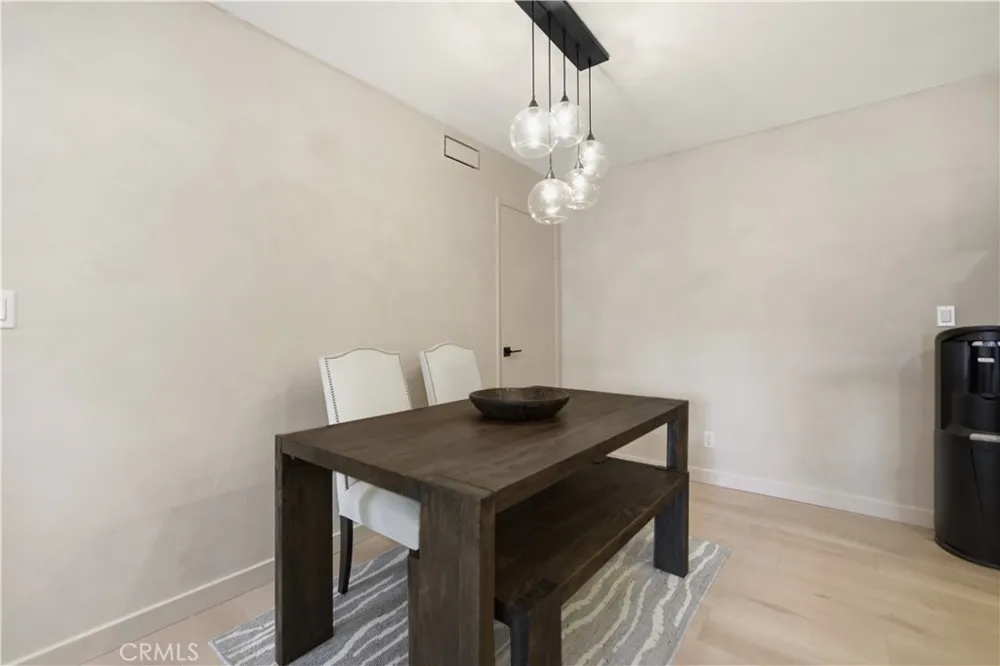 25039 Peachland Avenue #204 Newhall, CA 91321