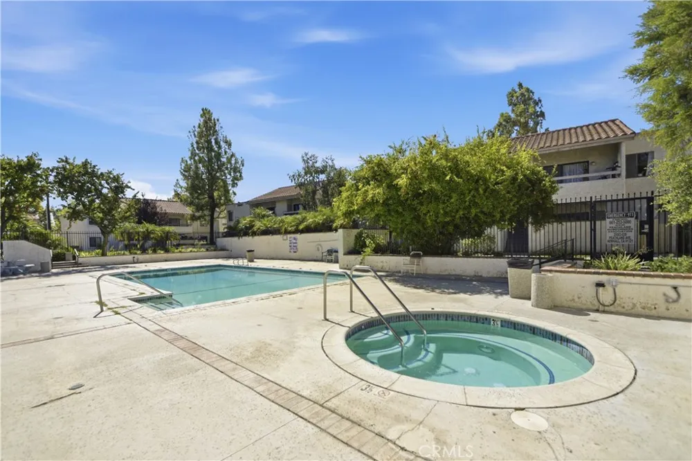 25039 Peachland Avenue #204 Newhall, CA 91321