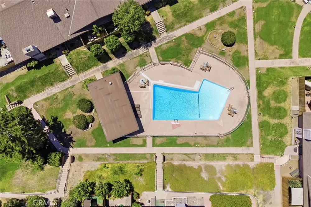 2813 Summit Circle Bakersfield, CA 93306