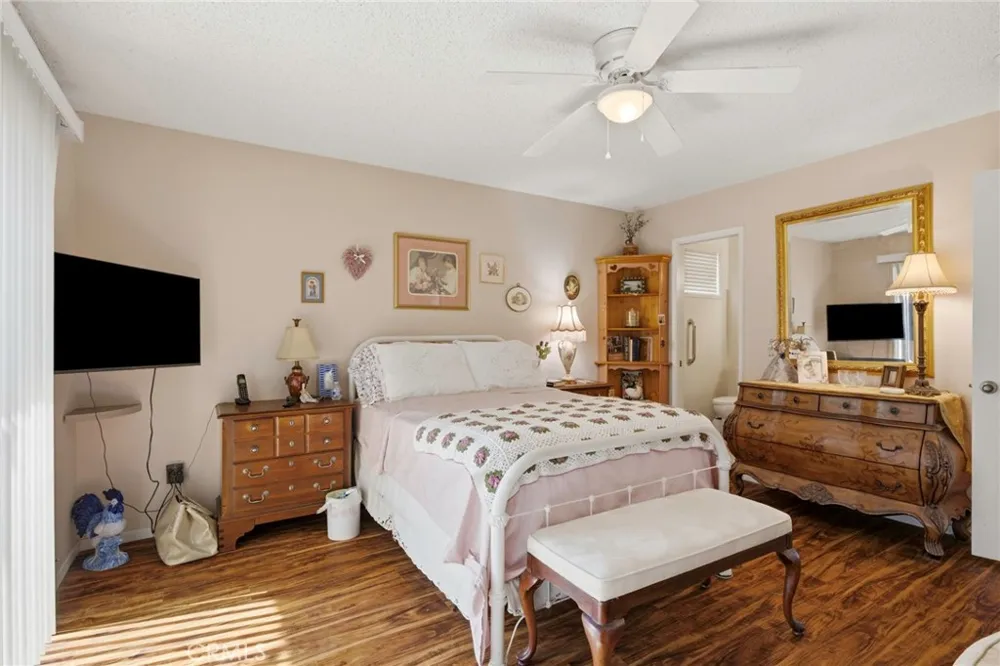 2813 Summit Circle Bakersfield, CA 93306