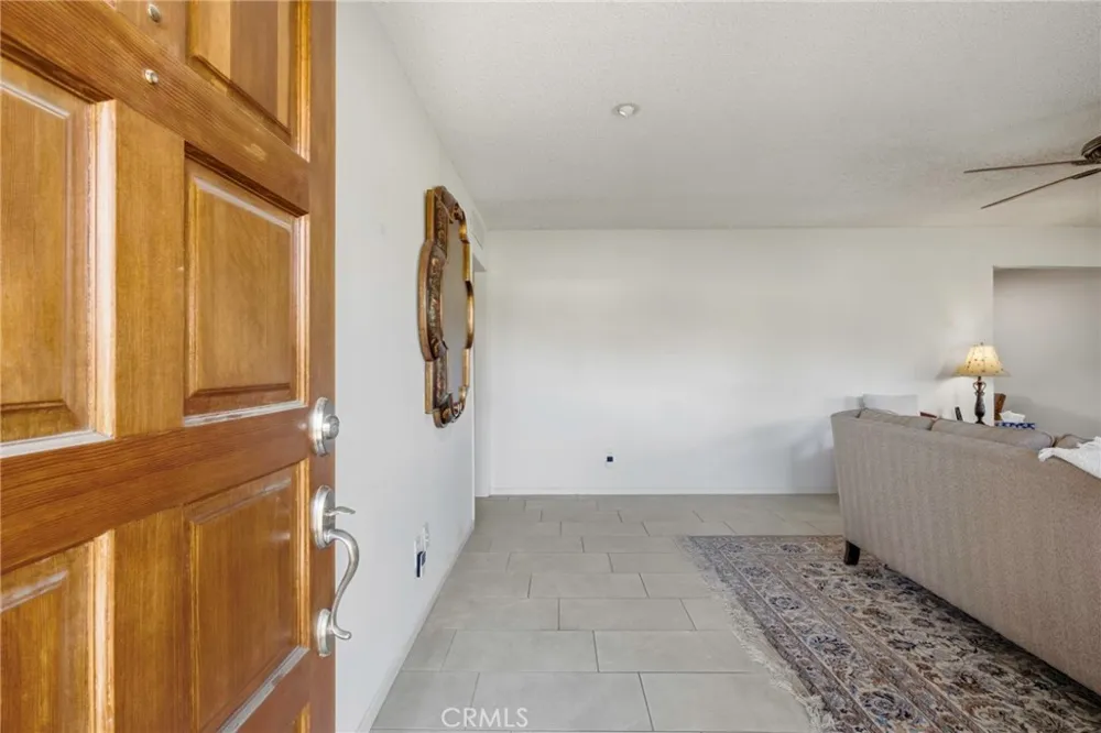 2813 Summit Circle Bakersfield, CA 93306