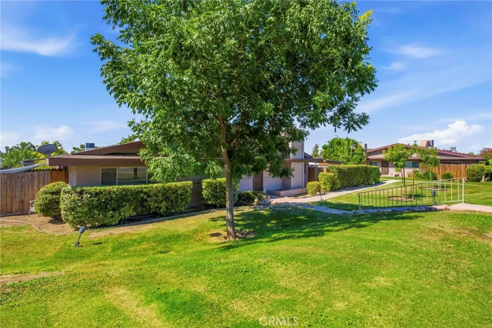 2813 Summit Circle Bakersfield, CA 93306