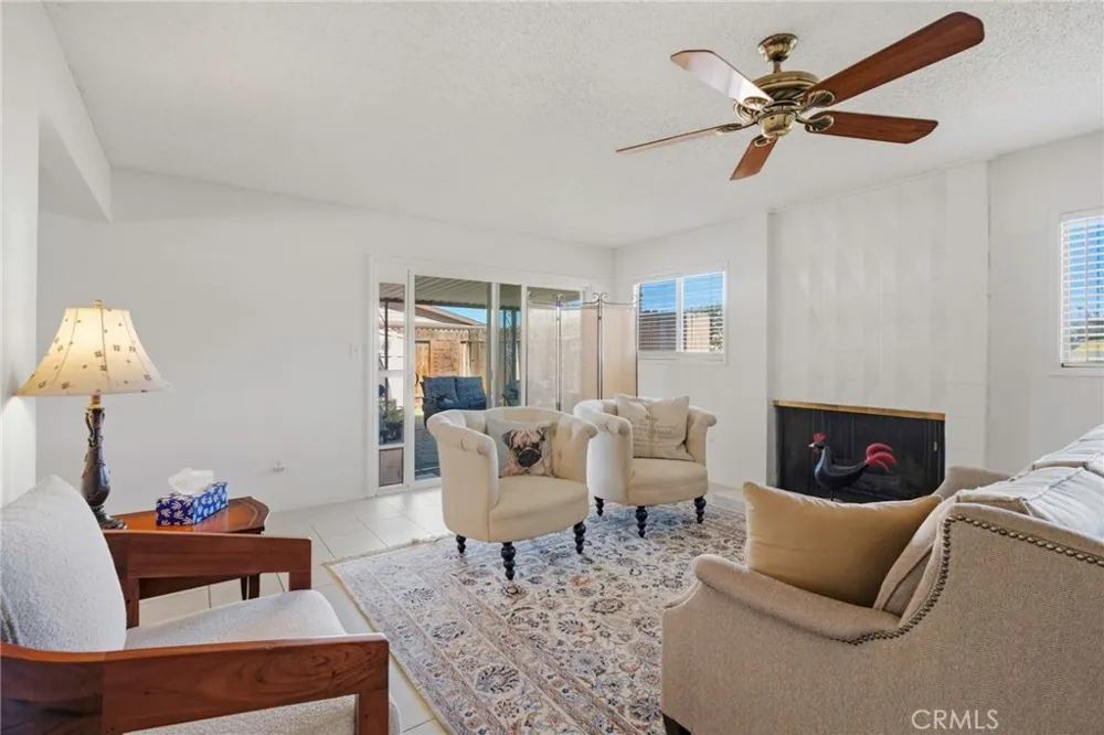2813 Summit Circle Bakersfield, CA 93306