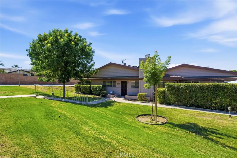 2813 Summit Circle Bakersfield, CA 93306