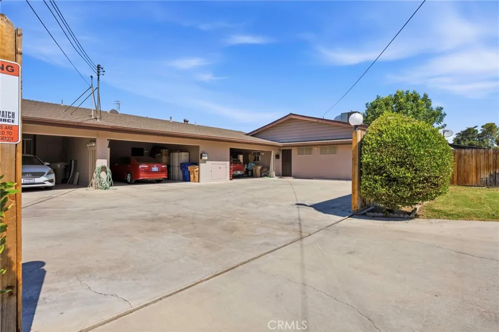 2813 Summit Circle Bakersfield, CA 93306