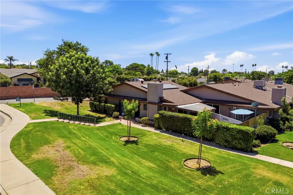 2813 Summit Circle Bakersfield, CA 93306