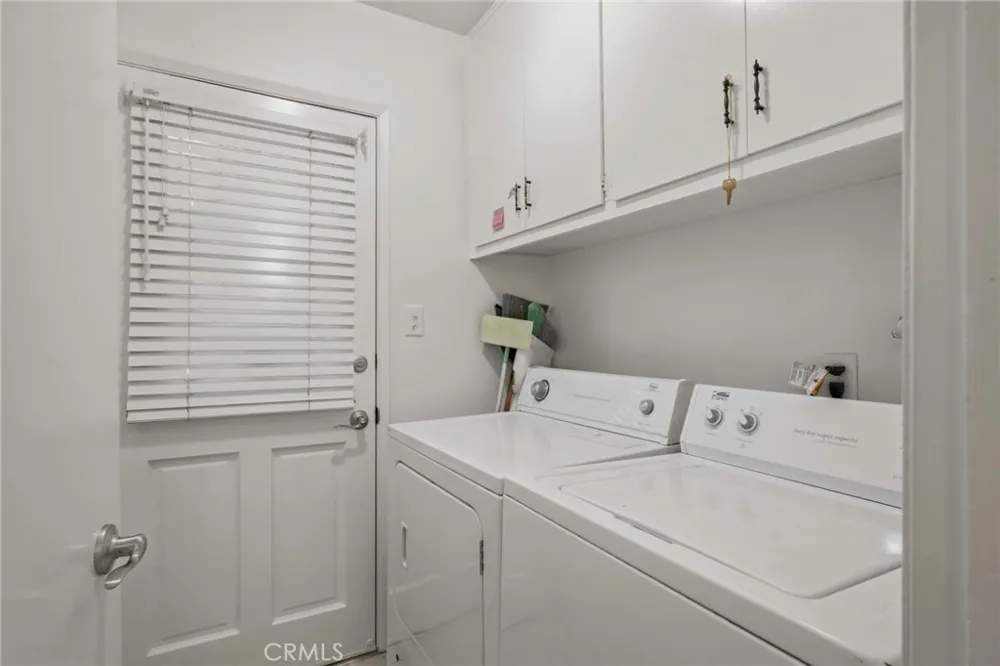 2813 Summit Circle Bakersfield, CA 93306