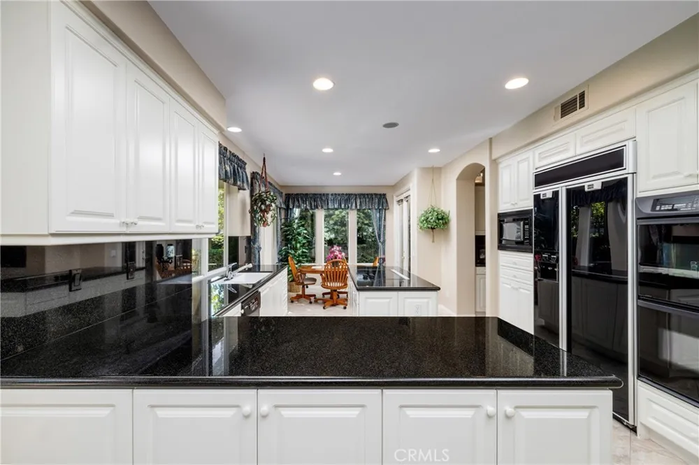 6402 Forester Huntington Beach, CA 92648