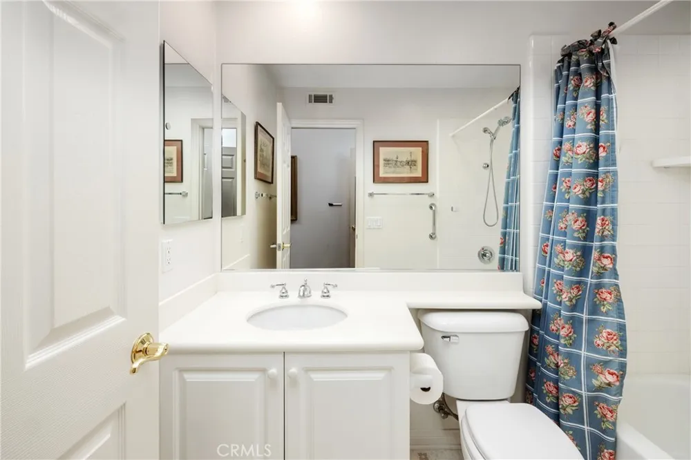 6402 Forester Huntington Beach, CA 92648