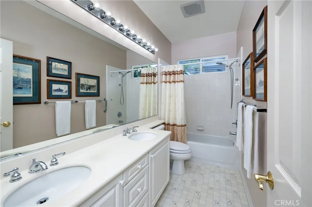 6402 Forester Huntington Beach, CA 92648