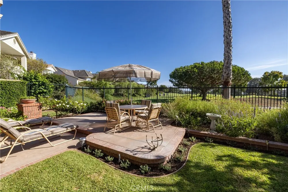 6402 Forester Huntington Beach, CA 92648