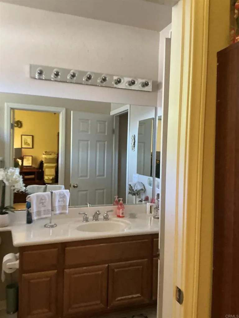 10328 Chase CreeK Lane Lakeside, CA 92040