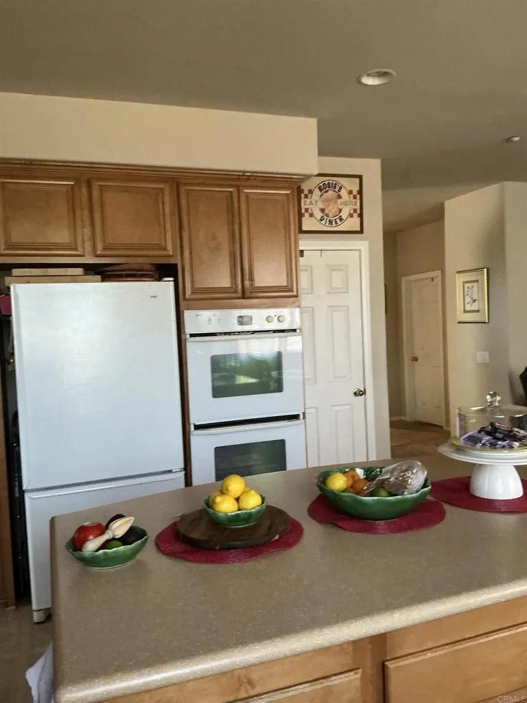 10328 Chase CreeK Lane Lakeside, CA 92040