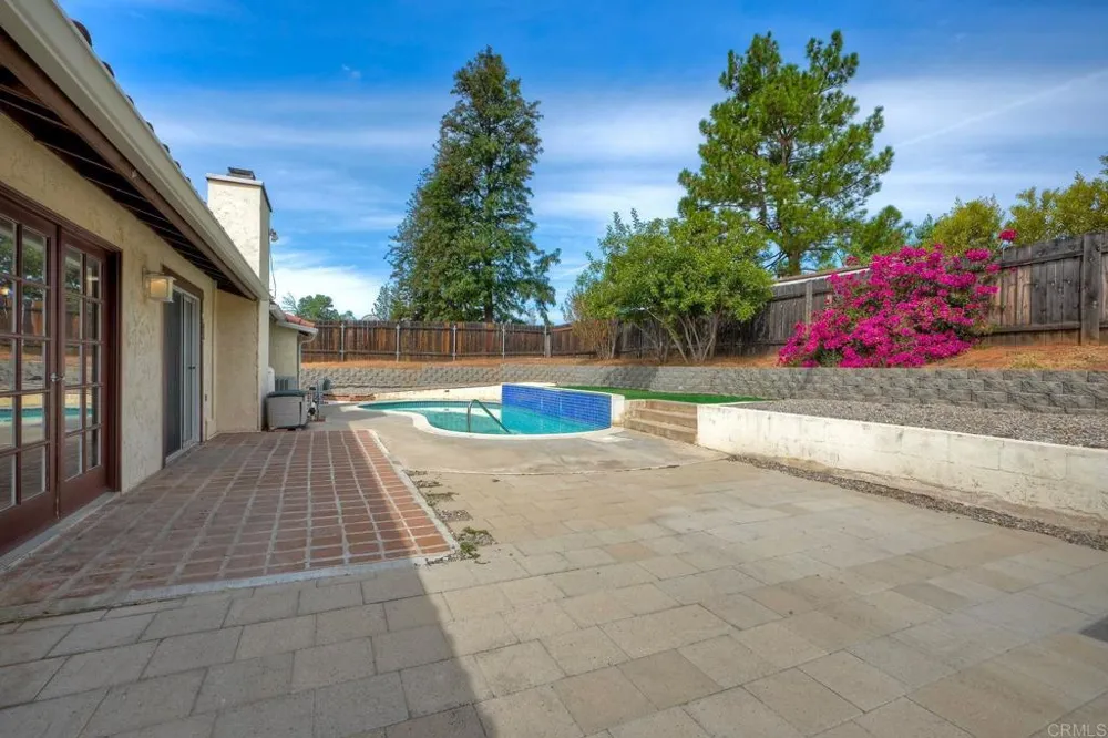 24940 Abalar Way Ramona, CA 92065