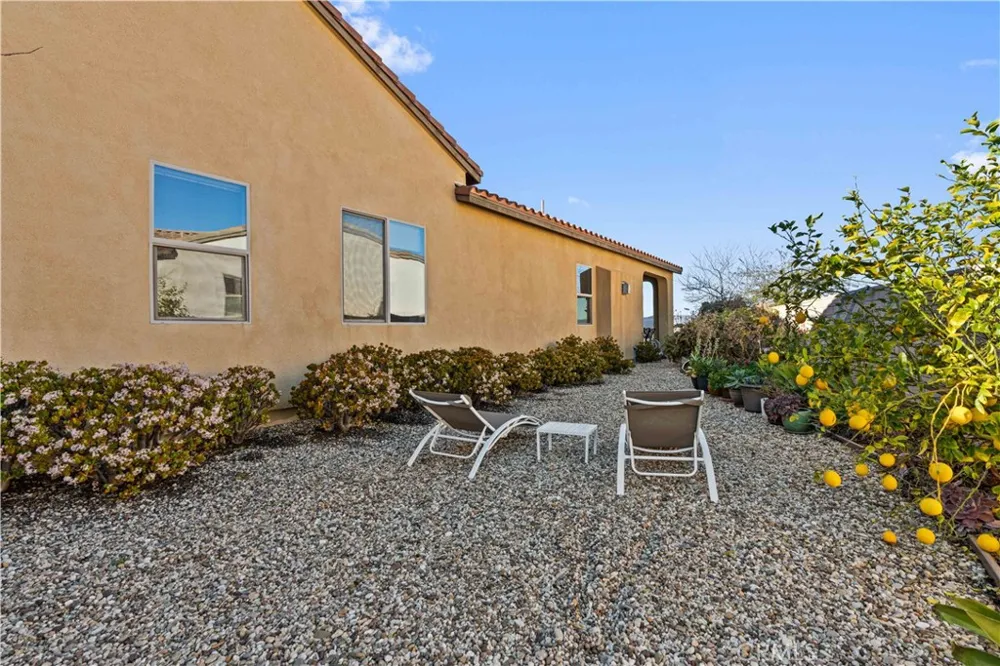 18619 Cedar Crest Drive Canyon Country, CA 91387