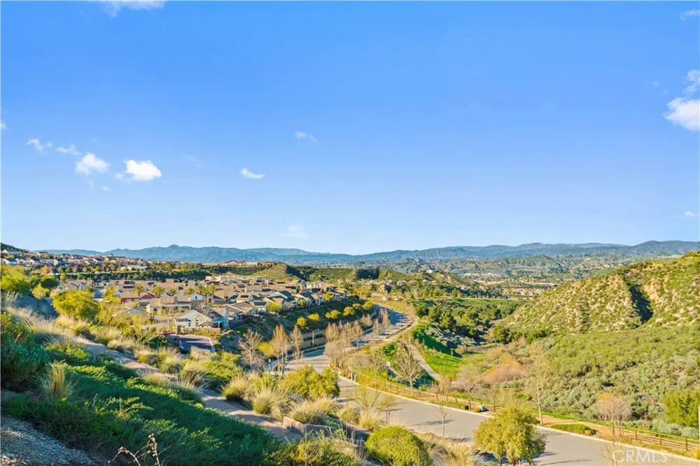 18619 Cedar Crest Drive Canyon Country, CA 91387
