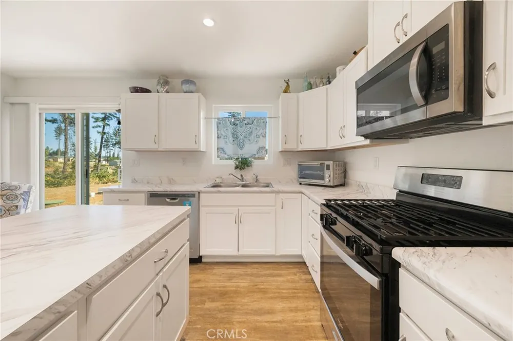 1426 Sleepy Hollow Lane Paradise, CA 95969