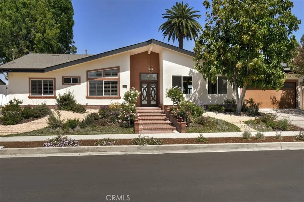 5124 Boda Place Woodland Hills, CA 91367