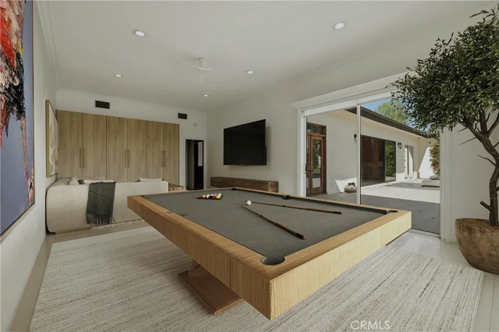 5124 Boda Place Woodland Hills, CA 91367