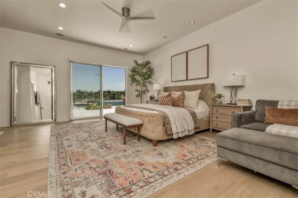 5124 Boda Place Woodland Hills, CA 91367