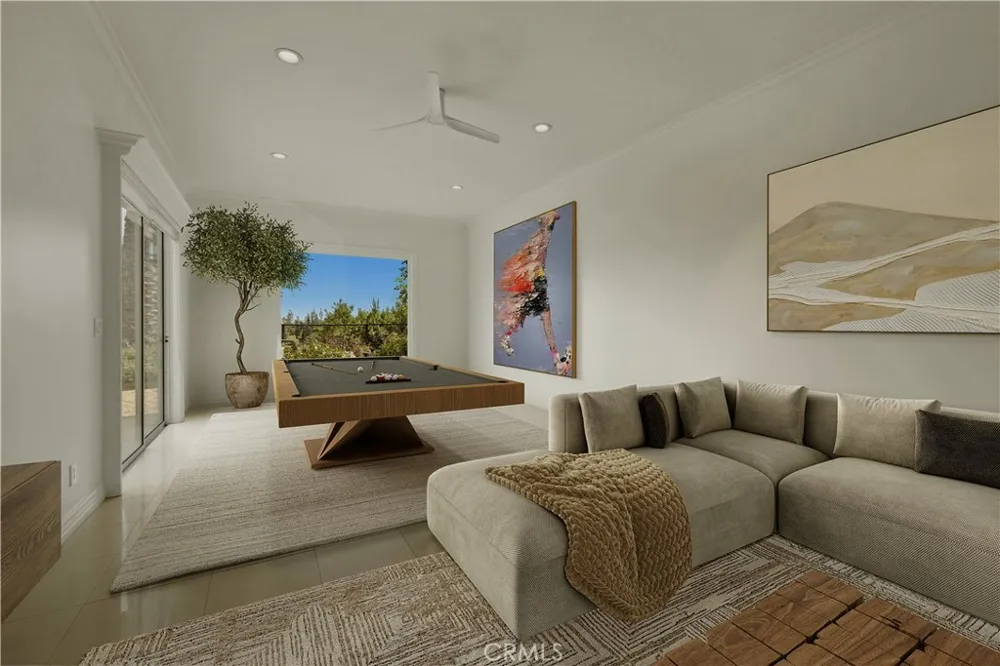 5124 Boda Place Woodland Hills, CA 91367