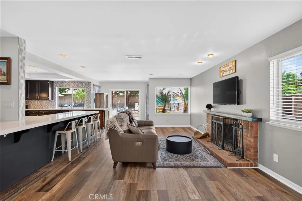 2943 Shirley Drive Newbury Park, CA 91320