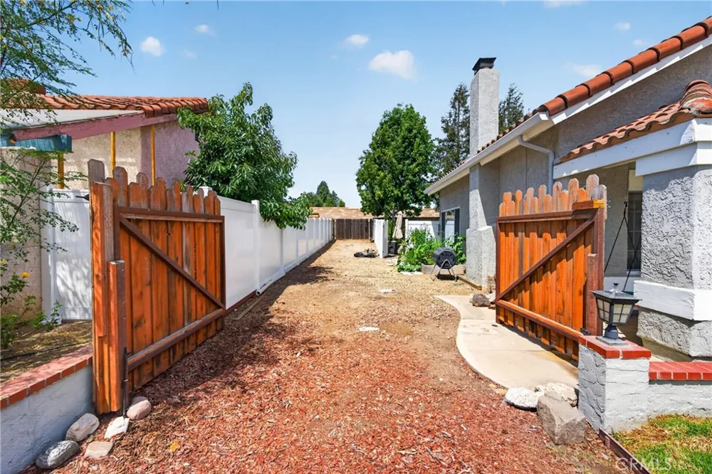 2943 Shirley Drive Newbury Park, CA 91320
