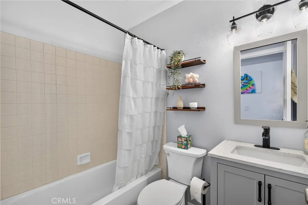 2943 Shirley Drive Newbury Park, CA 91320