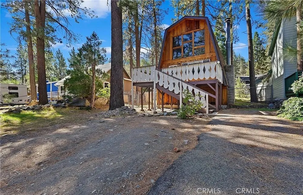 1625 Virginia Wrightwood, CA 92379