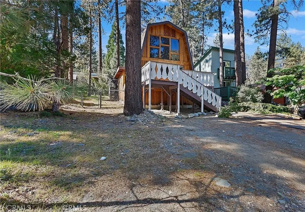 1625 Virginia Wrightwood, CA 92379
