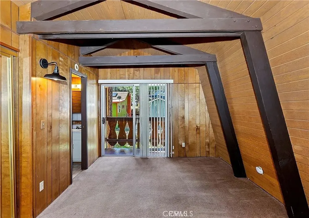 1625 Virginia Wrightwood, CA 92379