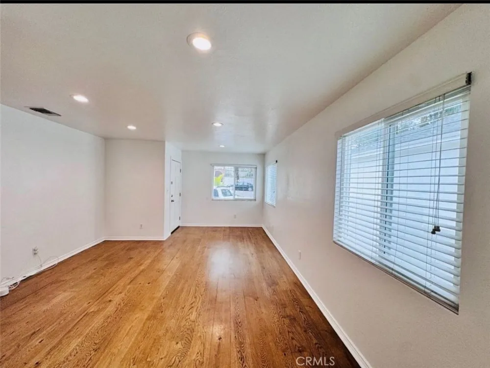 13512 Penn Whittier, CA 90602