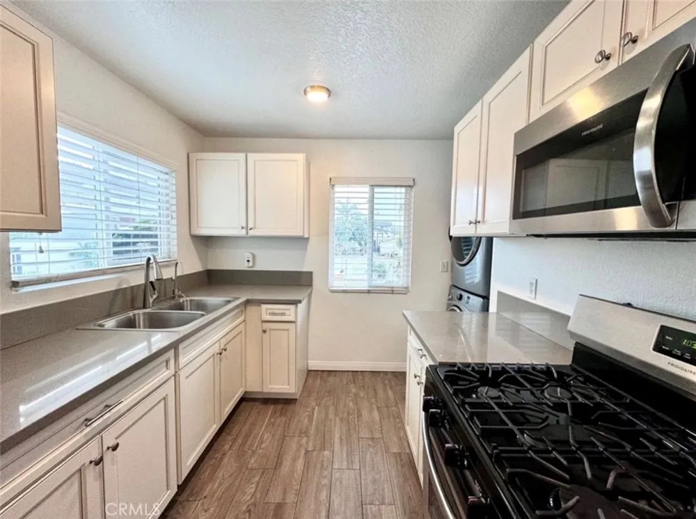 13512 Penn Whittier, CA 90602