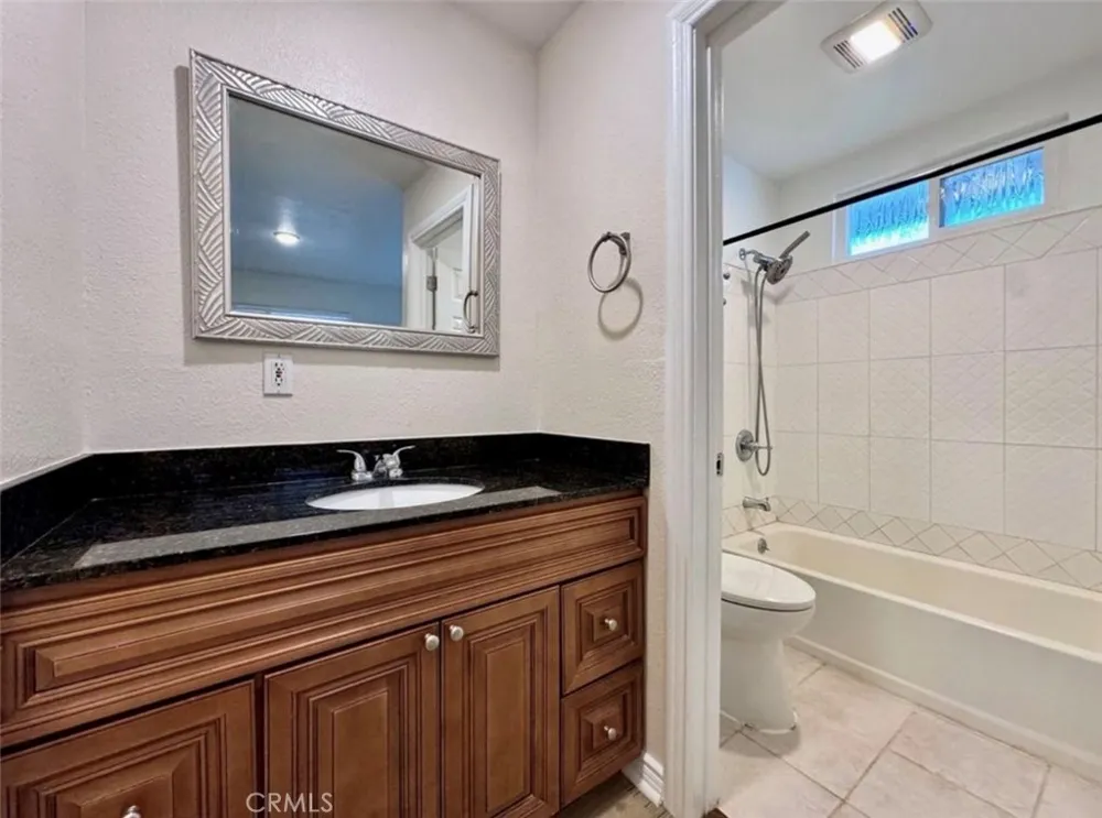 13512 Penn Whittier, CA 90602