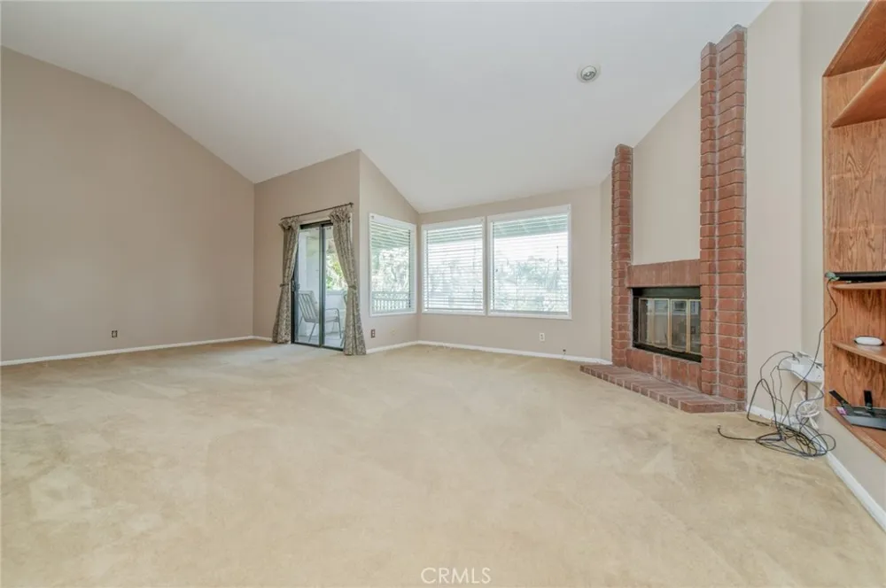 6087 Vineyard Rancho Cucamonga, CA 91701