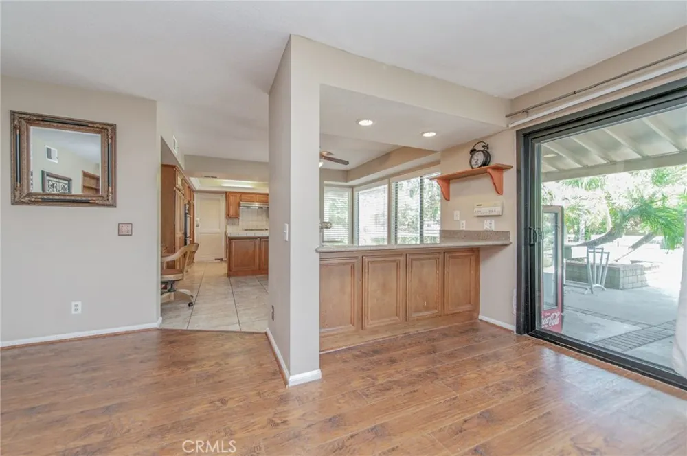 6087 Vineyard Rancho Cucamonga, CA 91701