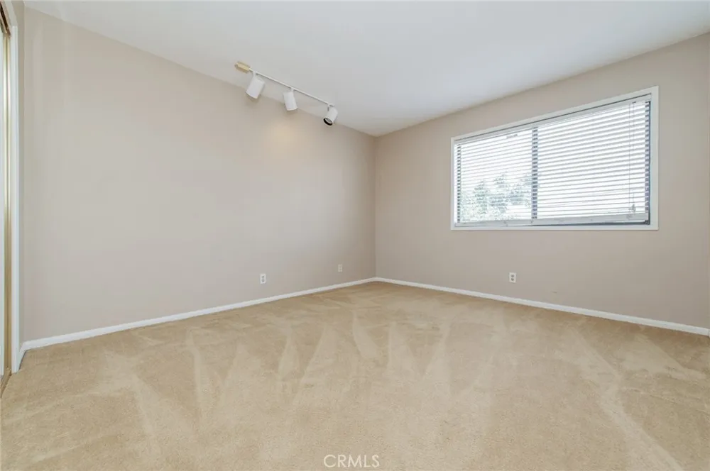 6087 Vineyard Rancho Cucamonga, CA 91701