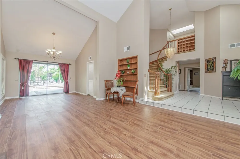6087 Vineyard Rancho Cucamonga, CA 91701