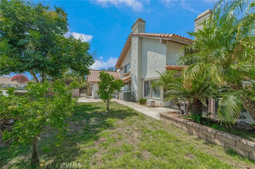 6087 Vineyard Rancho Cucamonga, CA 91701