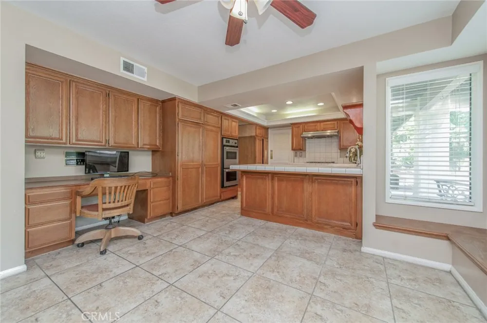6087 Vineyard Rancho Cucamonga, CA 91701