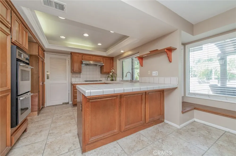 6087 Vineyard Rancho Cucamonga, CA 91701