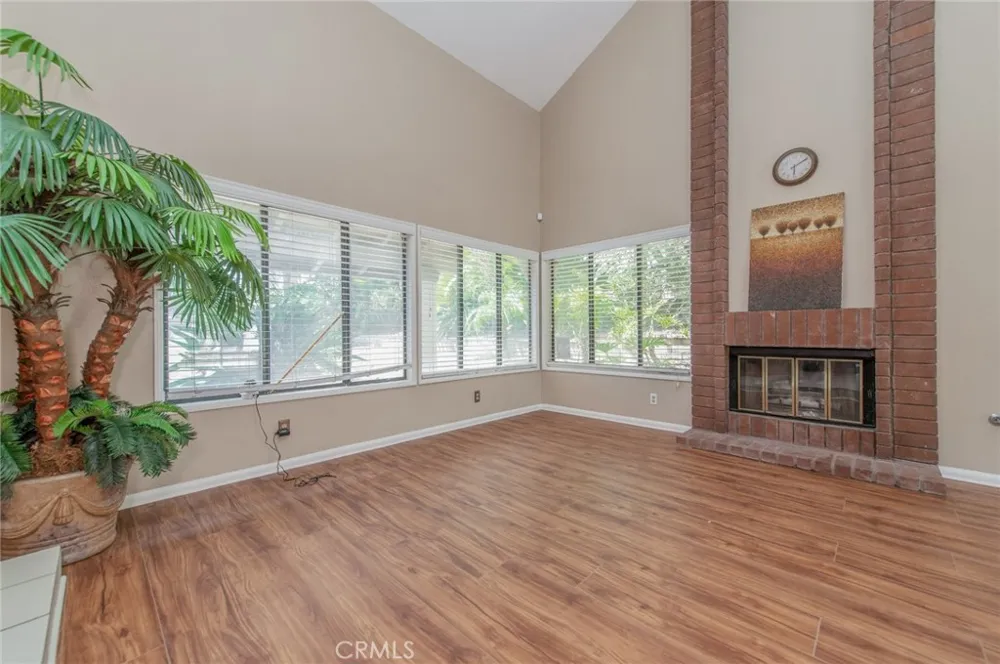 6087 Vineyard Rancho Cucamonga, CA 91701