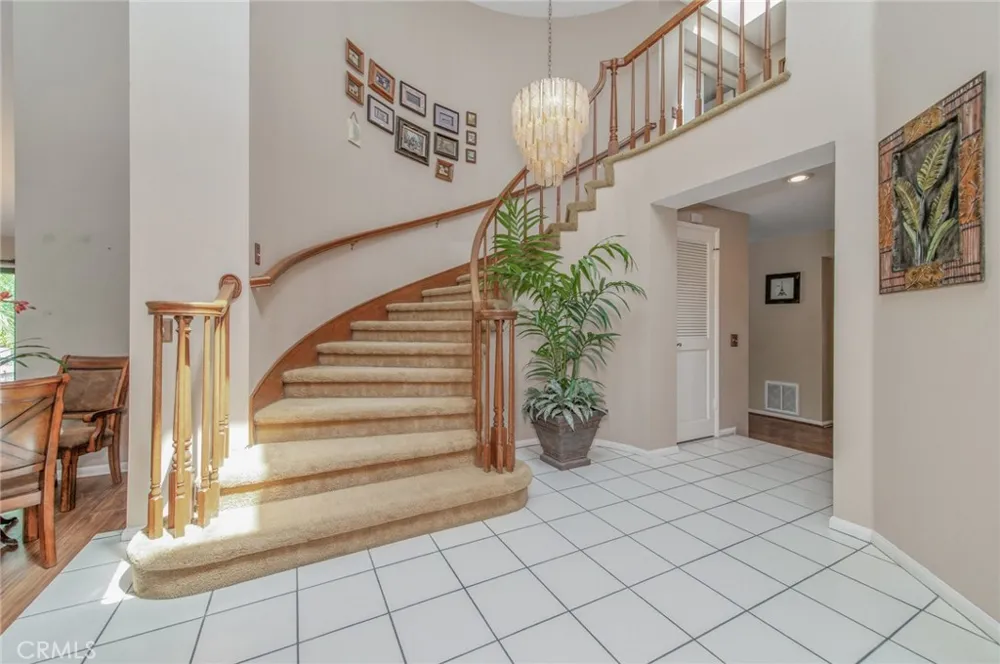 6087 Vineyard Rancho Cucamonga, CA 91701