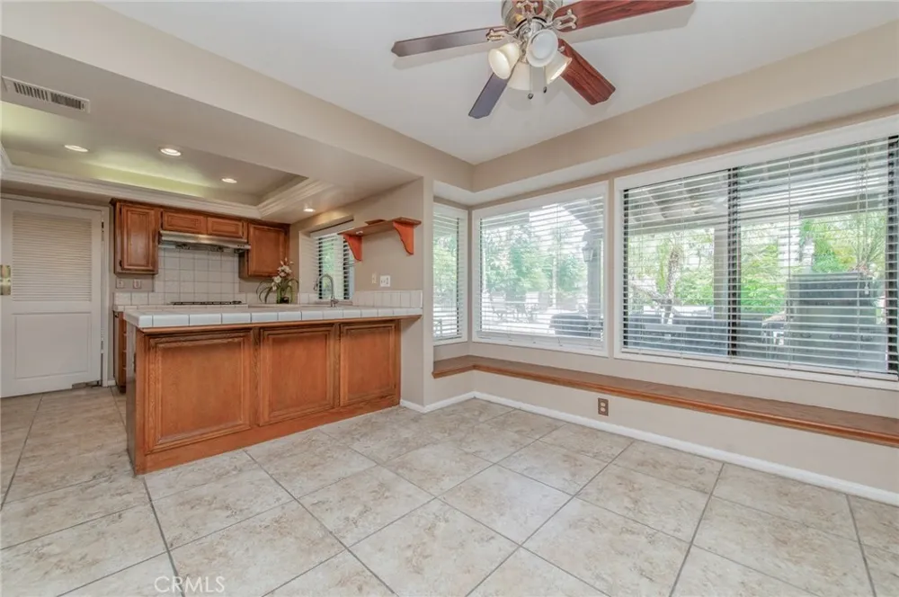 6087 Vineyard Rancho Cucamonga, CA 91701