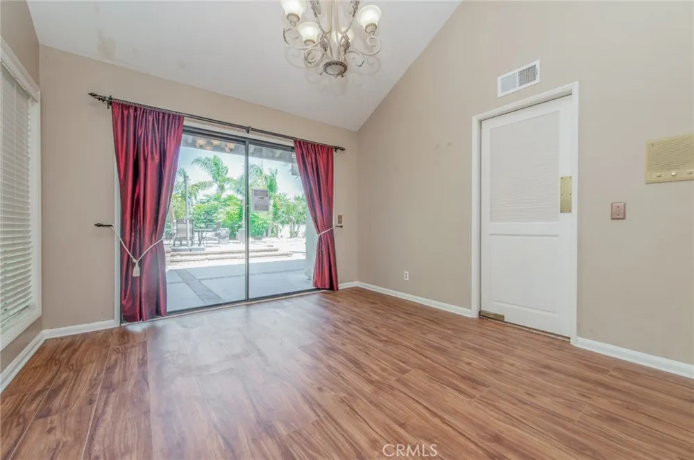 6087 Vineyard Rancho Cucamonga, CA 91701