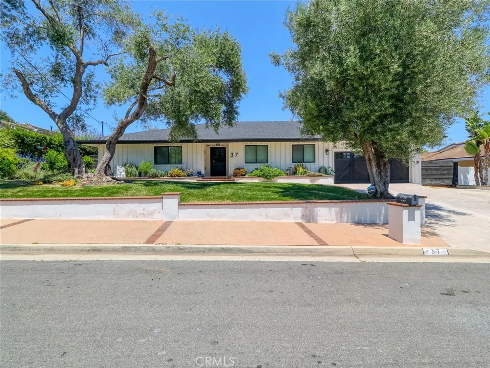 37 Hidden Valley Road Rolling Hills Estates, CA 90274