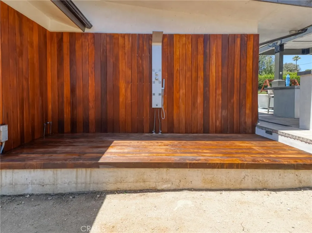 37 Hidden Valley Road Rolling Hills Estates, CA 90274
