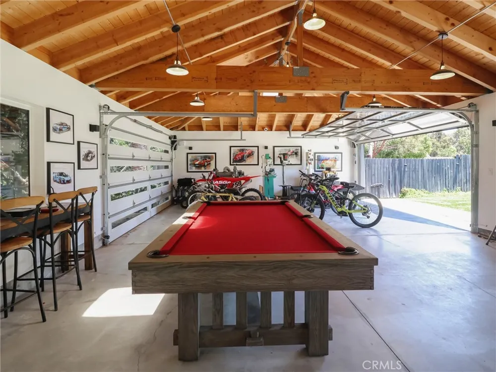 37 Hidden Valley Road Rolling Hills Estates, CA 90274